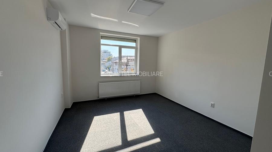 De inchiriat Imobil având 9 camere ,suprafață de 285 mp. Cantemir langa Metrou - 14