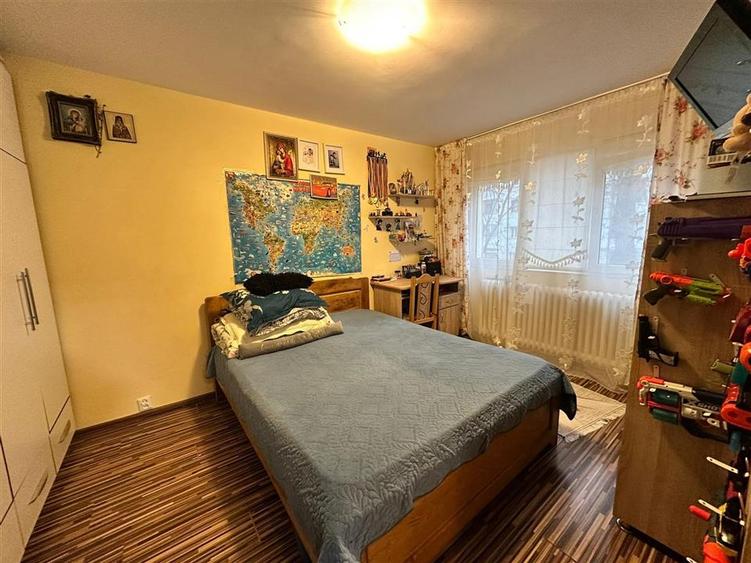 Apartament 2 camere semidecomandat, Podu Ros - Podu de Piatra