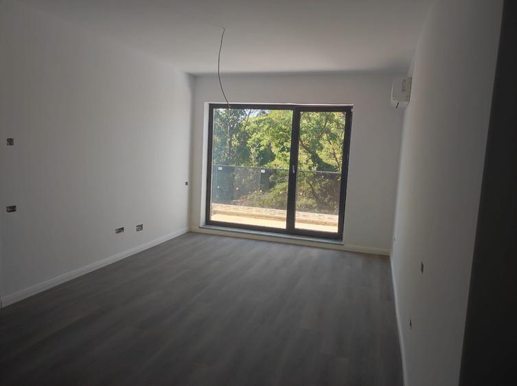 Inchiriere 2 camere, terasa 11.55 mp, loc parcare subteran, 2026 - P-ta Muncii