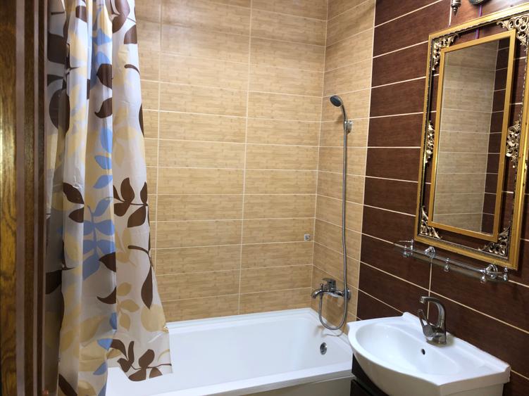 Apartament 3 camere Podul Ros -Pallas