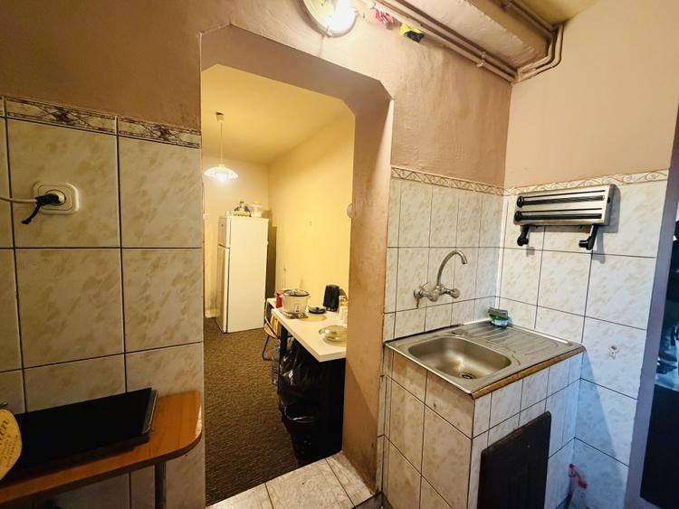 Apartament 1 camera, decomandat, parter, zona Fratelia