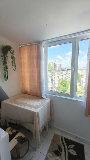 Apartament cu 2 camere decomandat, zona Mircea cel Batran