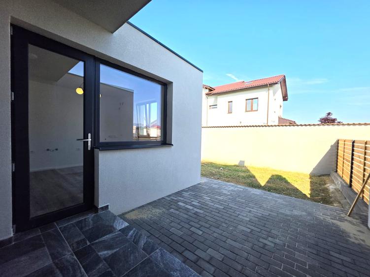 Pret BOMBA! 3 camere cu curte predat la cheie, disponibil la doar 79.000 EUR