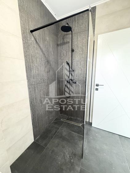 Duplex cu 5 camere si 3 bai, complet finalizat, disponibil imediat.