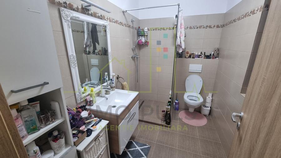 4 Camere. Mobilat si utilat. Drum asfaltat.