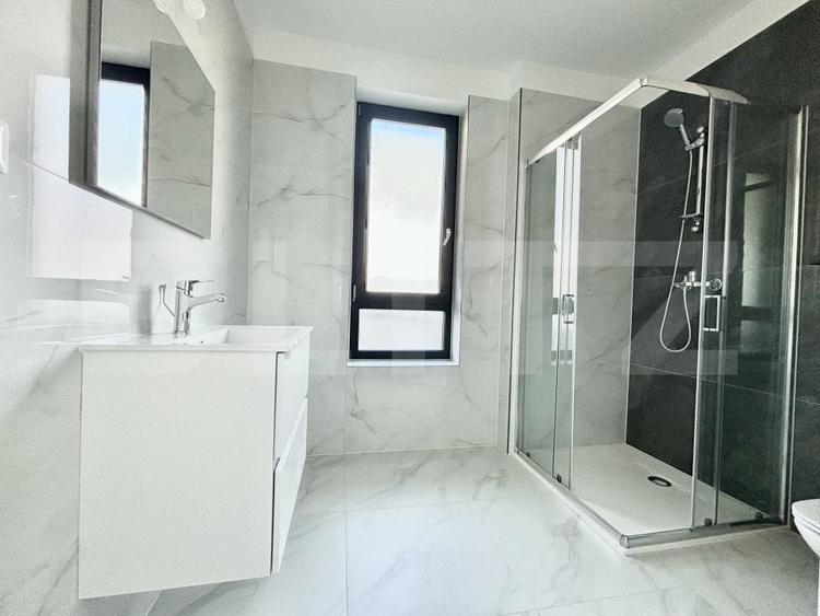 Apartament superb cu 3 camere, terasa + balcon, Torontalului