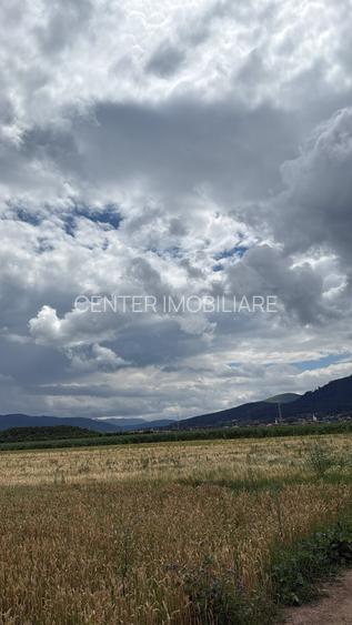 BRASOV,Teren agricol 19.600 mp, 1,96 ha/ Săcele,Front stradal 56 ml,Investiție - 8