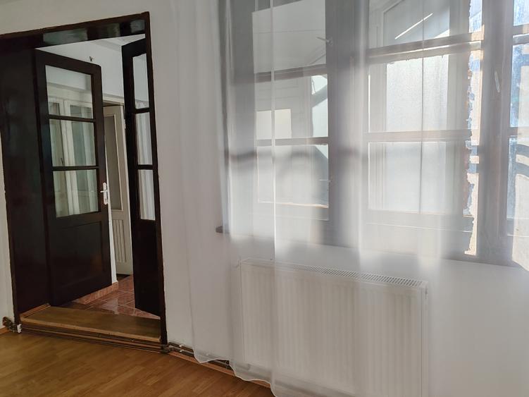 Casa 4 camere libera la vanzare zona Schei