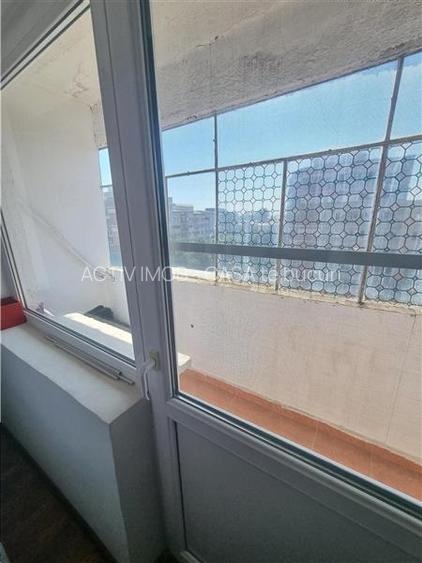 Apartament 3 cam decomandat 1 Decembrie -Magazin Profi