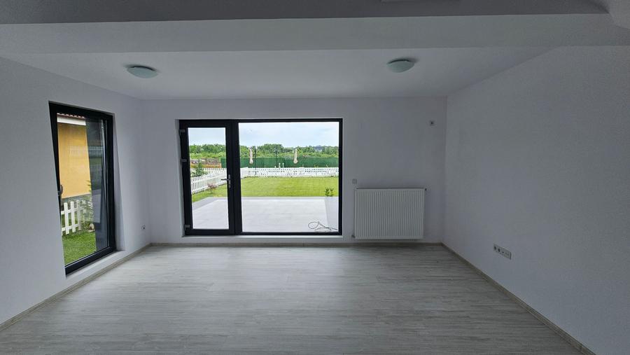 VILE P+1, 4 camere+Teren 250 mp.zona Otopeni, COMPLEX CU PISCINA-COMISION 0%