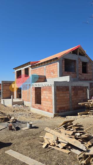 Casa individuala 6 camere, 176 Mp, teren 1100 Mp, zona Salicea