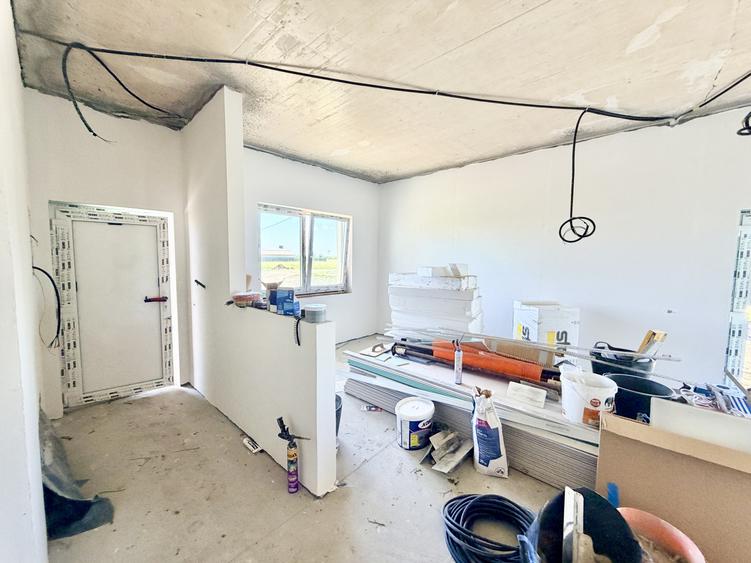 Duplex despartit cu 3 camere si teren de 280/380 mp in Mosnita Noua