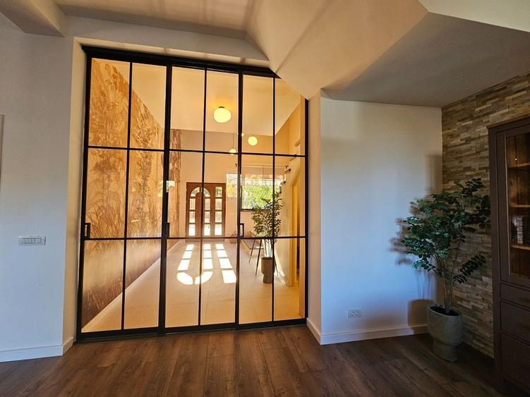 Vila unica in Snagov | 5 camere | Stil american | Langa padure | Finisaje noi