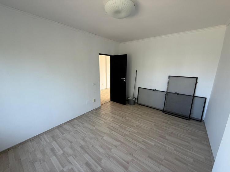 Aparament  cu 3 camere in zona Prelungirea Ghencea 71... Bragadiru