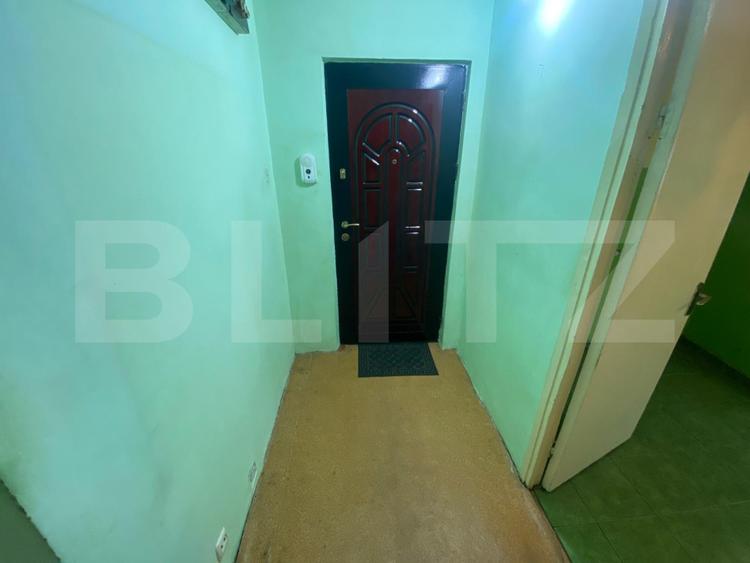 Apartament cu 4 camere, decomandat, 78 mp, 2 bai, et intermediar, Dambul Rotund