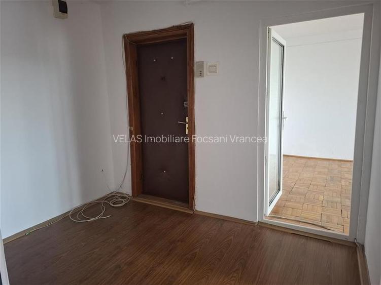 Apartament 2 camere, hol patrat, et 3, str Mare a Unirii - 3