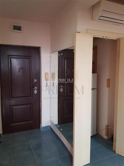 Complexul Studentesc - 2 Camere - Etaj intermediar cu LIFT - Decomandat - 5