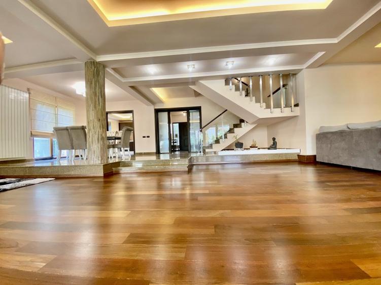 Ocazie!vila individuala in Baneasa Rezidence- Iancu Nicolae-1000mp teren-piscina