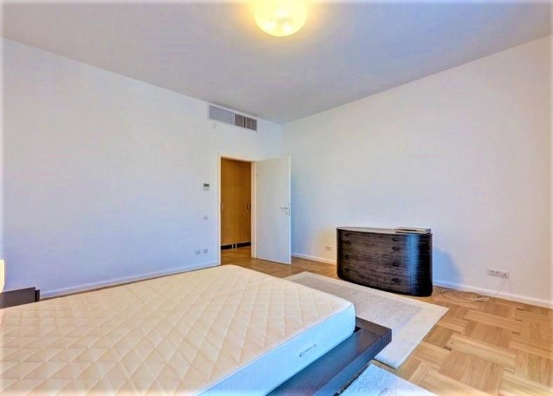 Apartament tip penthouse Primaverii