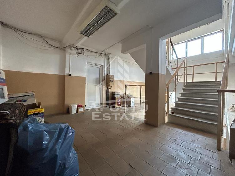 Spatiu pentru birouri240mp8 camere Zona Gai -Centura de Nord Arad