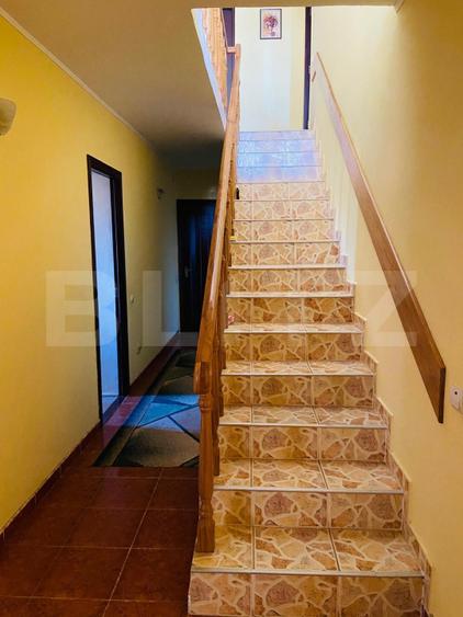 Vila Mitocu Dragomirnei, 286 mp utili, 6 camere, 25 ari teren