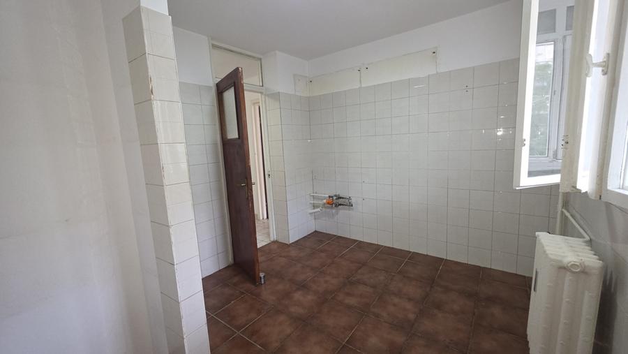 2 camere – Str. Murgeni - Titan - Basarabia - Bloc 1992