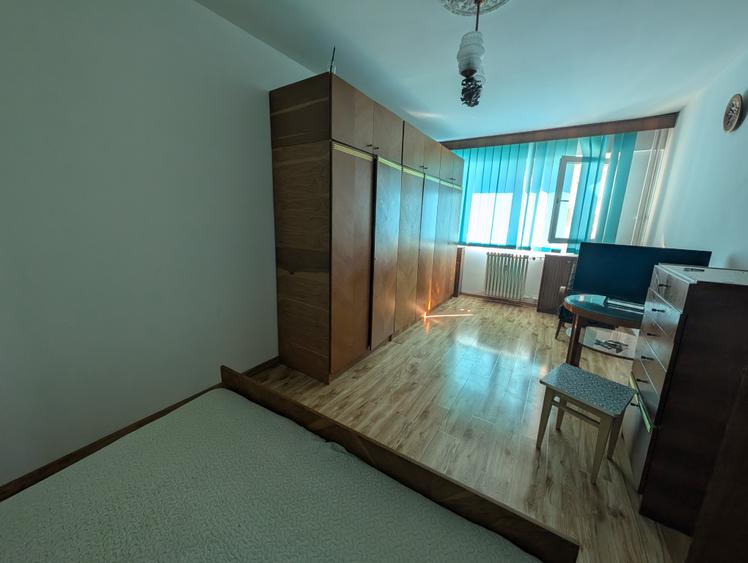Apartament 3 Camere /Afi Cotroceni, bloc 1978,Decomandat.