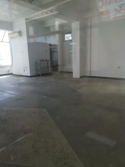 Spatiu comercial Piata Mare la etaj