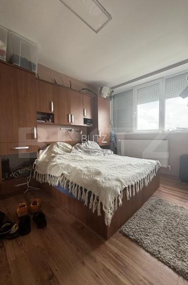 Apartament decomandat cu 3 camere în zona Torontalului