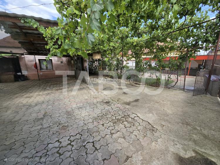 Casa individuala de vanzare teren 457 mp garaj Trei Stejari Sibiu - 2