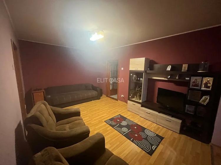Apartament cu 2 camere, etaj 3/4, zona Tatarasi - 4