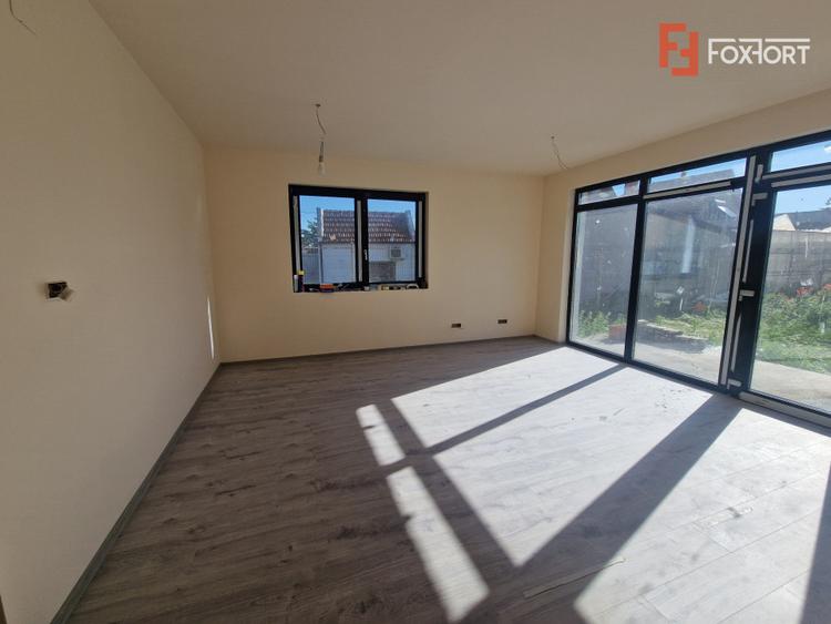 Duplex de vanzare cu 4 camere, Mosnita Noua