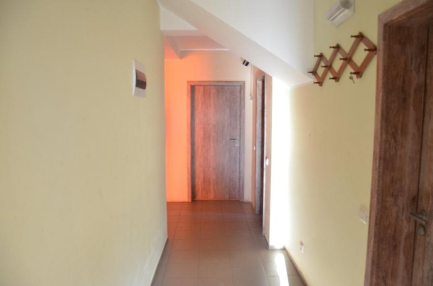 Inchiriez casa pentru muncitori in Dumbravita 100 euro/persoana
