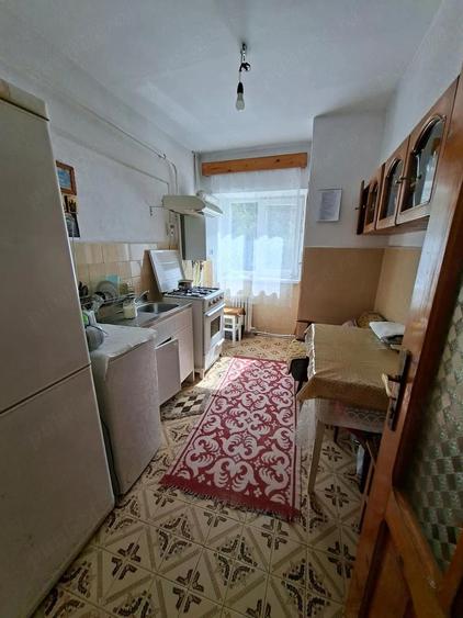 Apartament 2 camere zona P-ta Mica / Primaverii , etaj 1 , loc de parcare