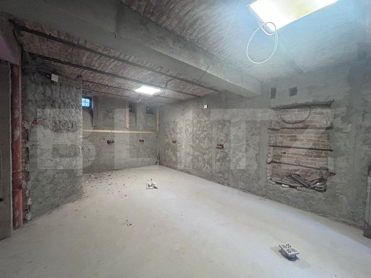 Oportunitate unica!!! Casa spatiu comercial, 800 mp, zona Centrala