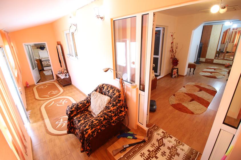 Vand/Schimb casa 3 camere Tulucesti, utilitati, teren 1140mp