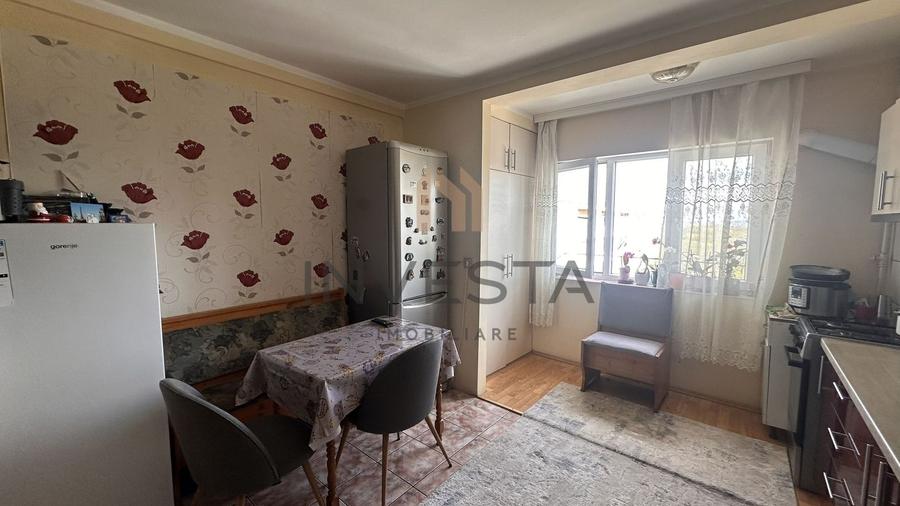 Apartament cu 2 camere decomandate, Etaj intermediar, Intre Lacuri