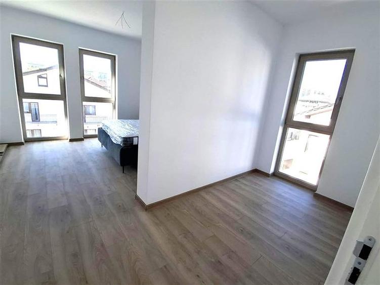 Decomandat si spatios, 62 mp utili, in bloc tip vila, Tractorul, Brasov