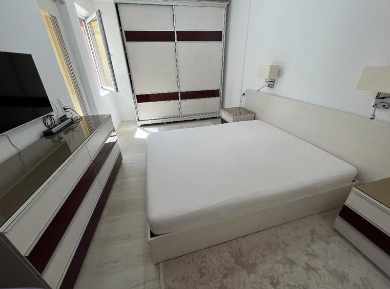 Delfinariu- apartament 3 camere in vila