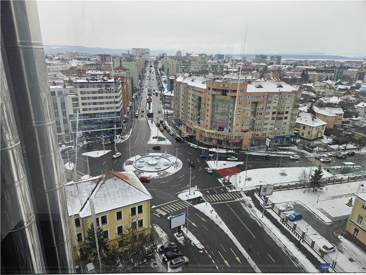 Spatii Birouri - 500 la 3500 mp - Parcul Sub Arini