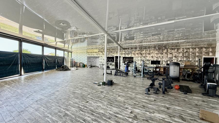 Spatiu comercial 435 mp stradal cu vitrina 36 m chiar pe DN39 Tuzla Costinesti - 3