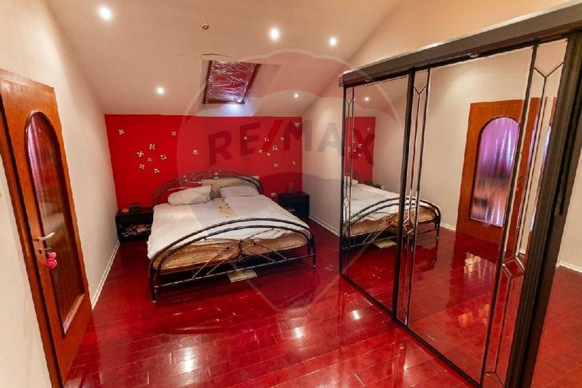 Hotel / Pensiune de închiriat sau vanzare în zona Central,Hunedoara
