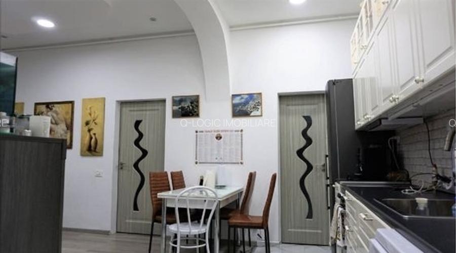 Apartament 3 camere in casa, renovat zona Str. LUNGA - 3