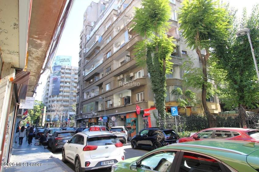 Piata Romana, 4 camere 138 MP total, Etaj 2/9, renovat - utilat, liber - 52