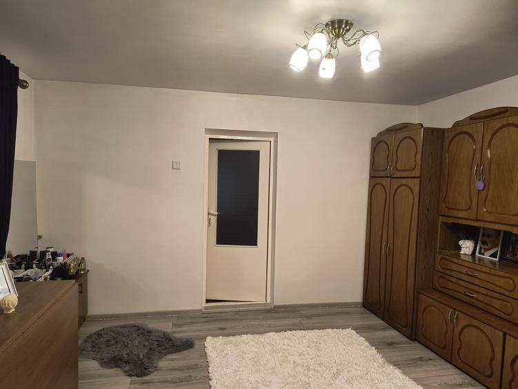 1200mp teren cu casa in Botosani