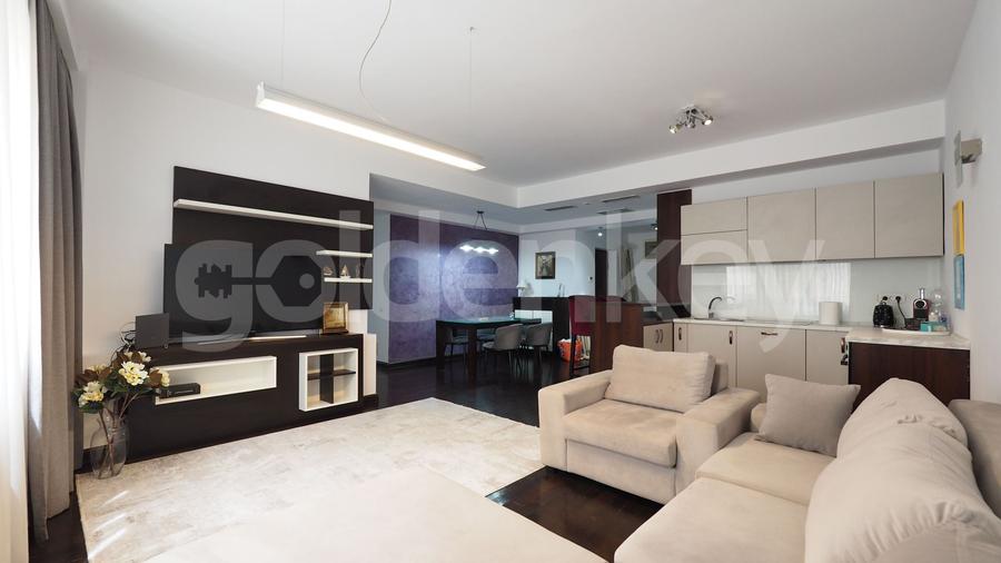 Apartament cochet cu 3 camere langa parc - Sat Francez