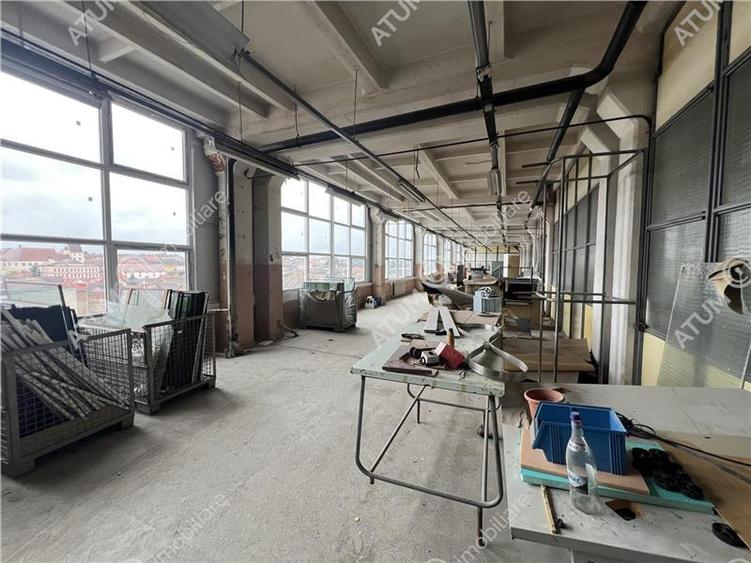 Hala industriala compartimentata in 5 spatii situat in zona Centrala