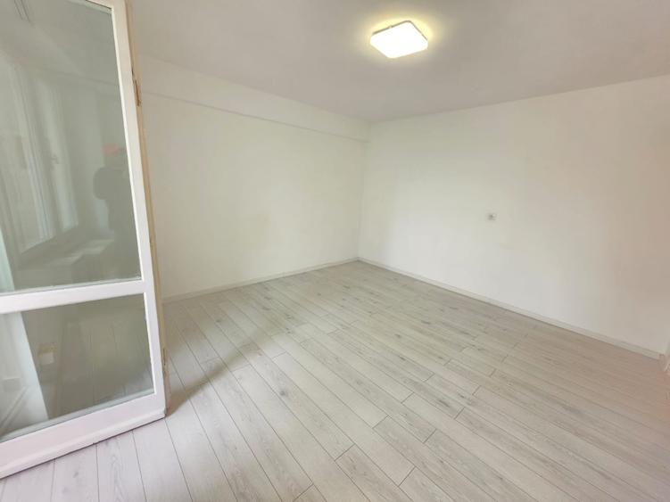 Garsoniera in bloc de apartamente zona AFI