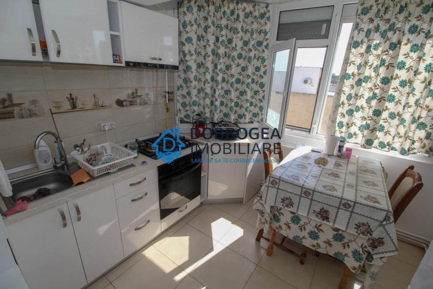 Spitalului, 2 cam transformat in 3, renovat, centrala, mobilat si utilat