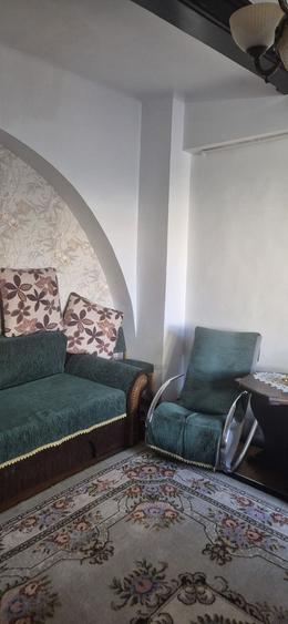 4 camere într-o vilă elegantă, retrasă și liniștită – zona Vasile Lascăr